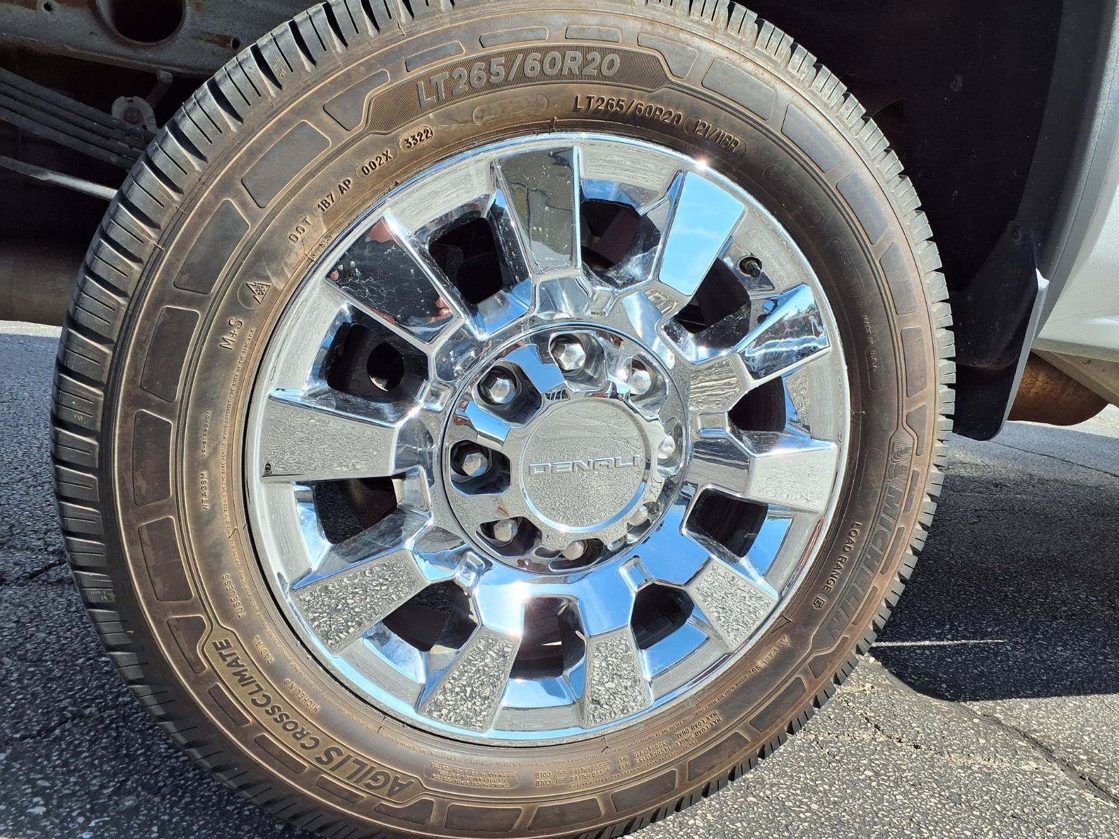 Used 2017 QUICKSILVER METALLIC GMC Denali image 42