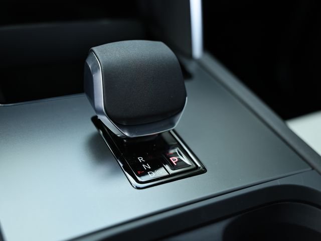 New 2026 Santorini Black Land Rover Landmark image 48