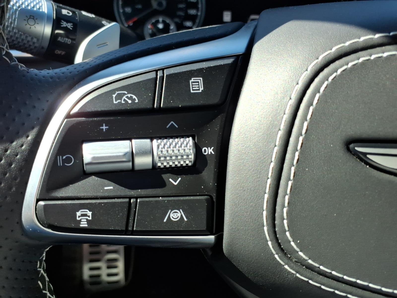 2025 GENESIS G70 Sport Advanced - Photo 19