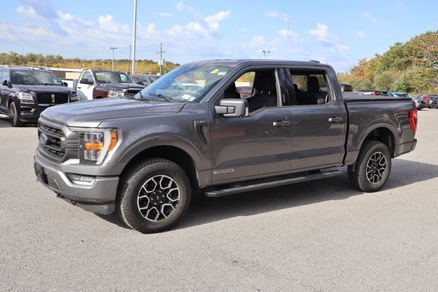 Used 2023 Gray Metallic Ford XLT image 4