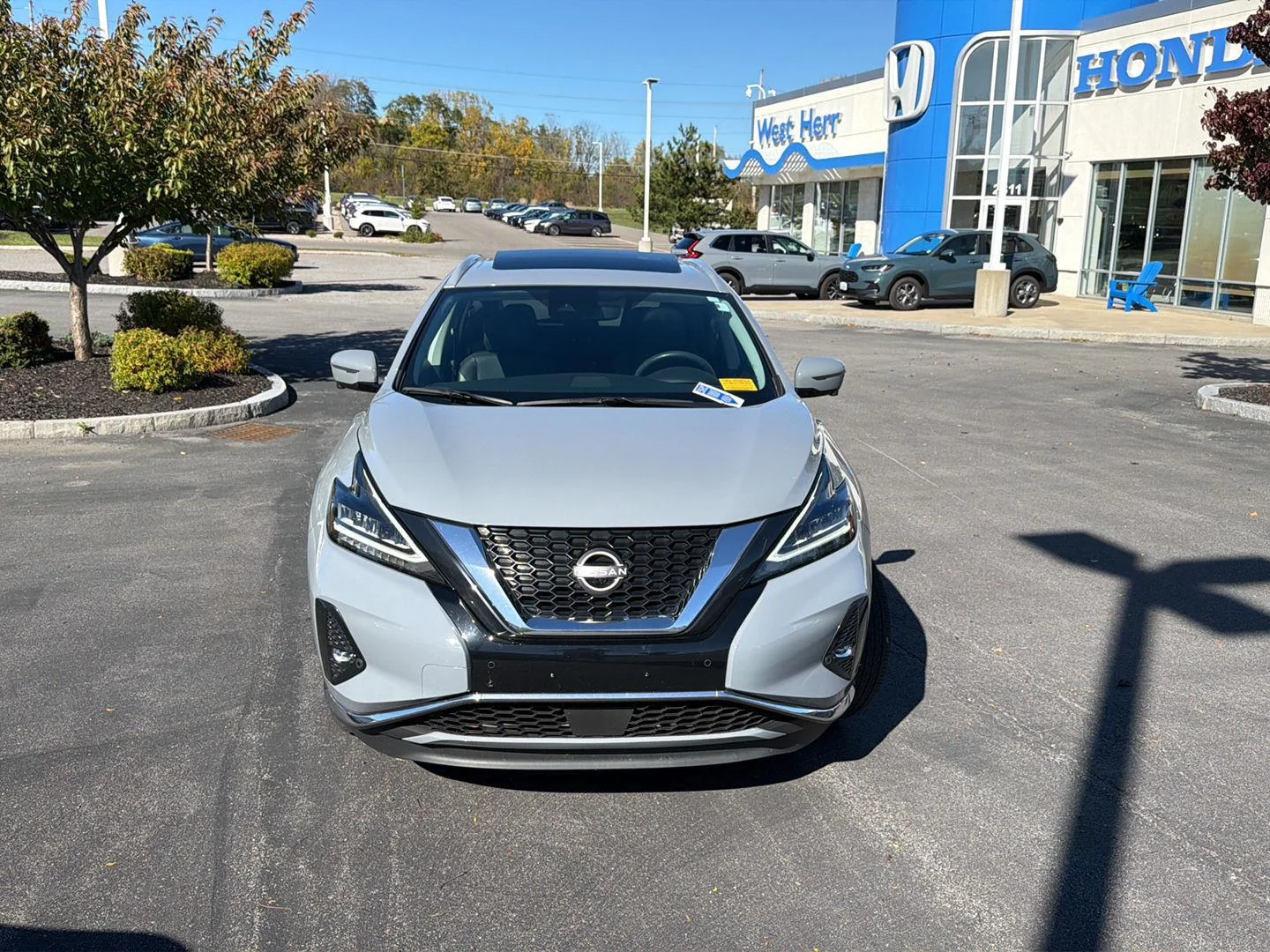 Used 2024 Boulder Gray Pearl Nissan Platinum image 2