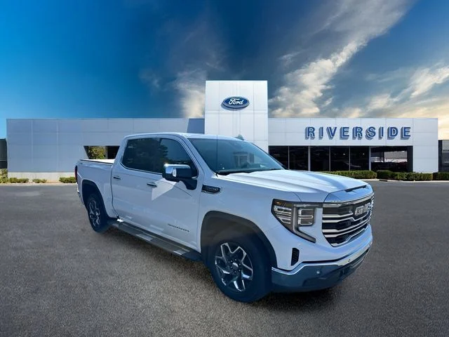 2022 GMC Sierra 1500 SLT