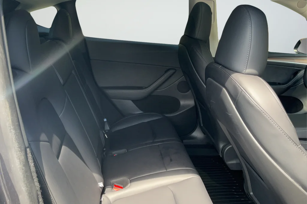 2025 Tesla Model Y Performance - Photo 22