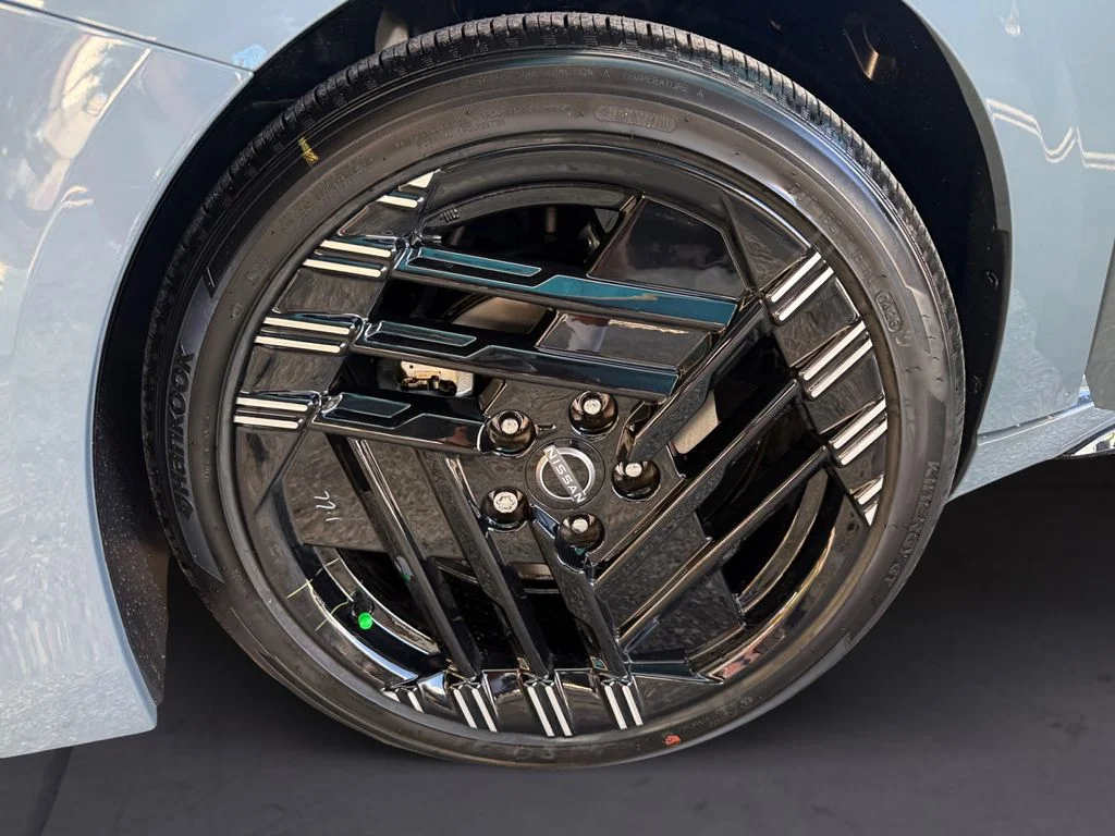 New 2026 Gray Nissan SR image 9