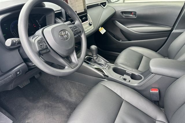 New 2026 Wind Chill Pearl <sup>1</sup> Toyota  LE image 10