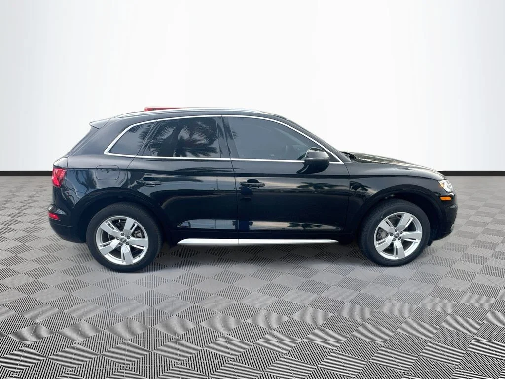 Used 2018 Black Audi 2.0T image 5