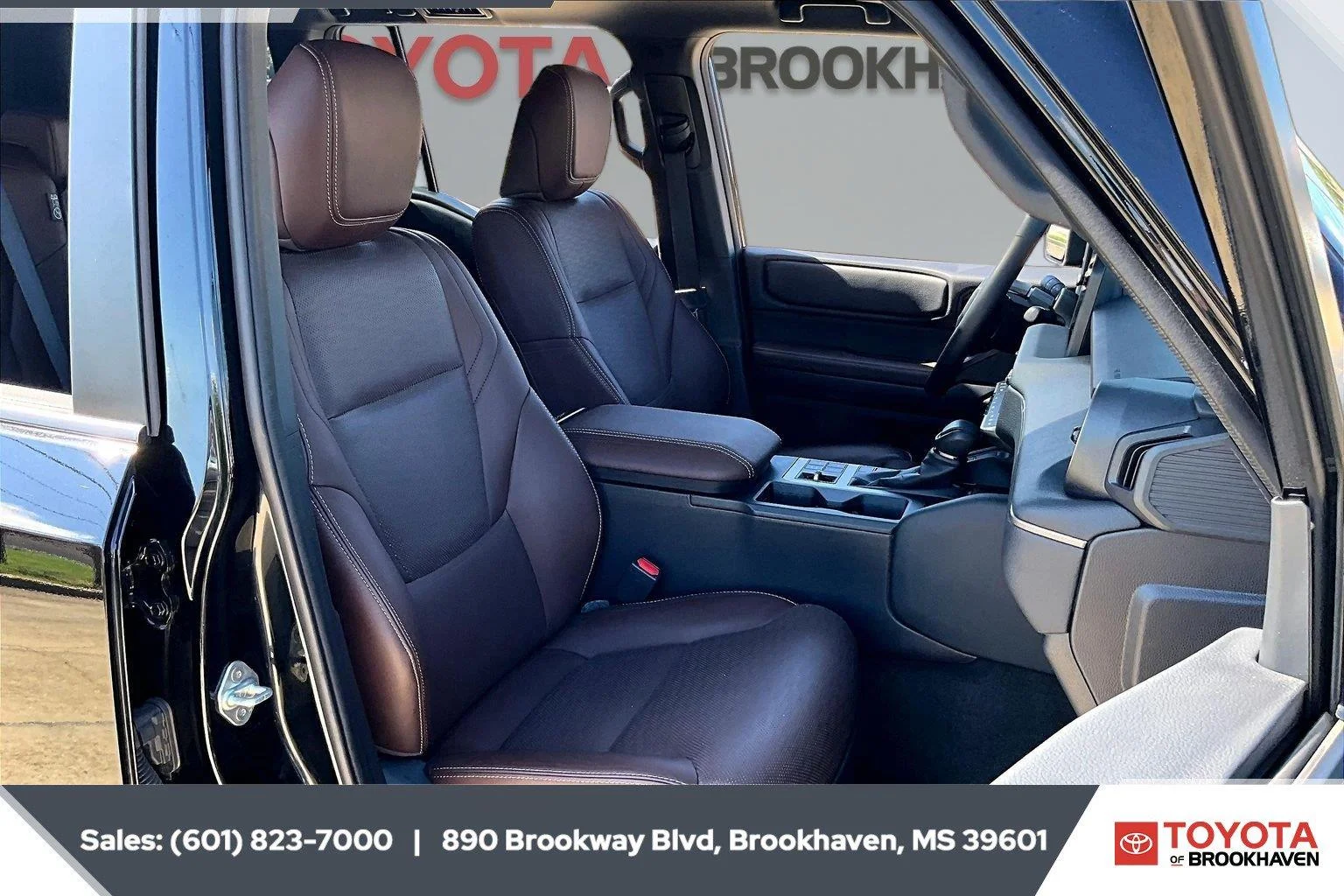 Used 2025 Black Toyota Base image 6