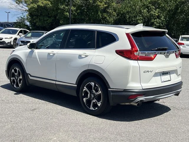 Used 2018  Honda Touring image 11