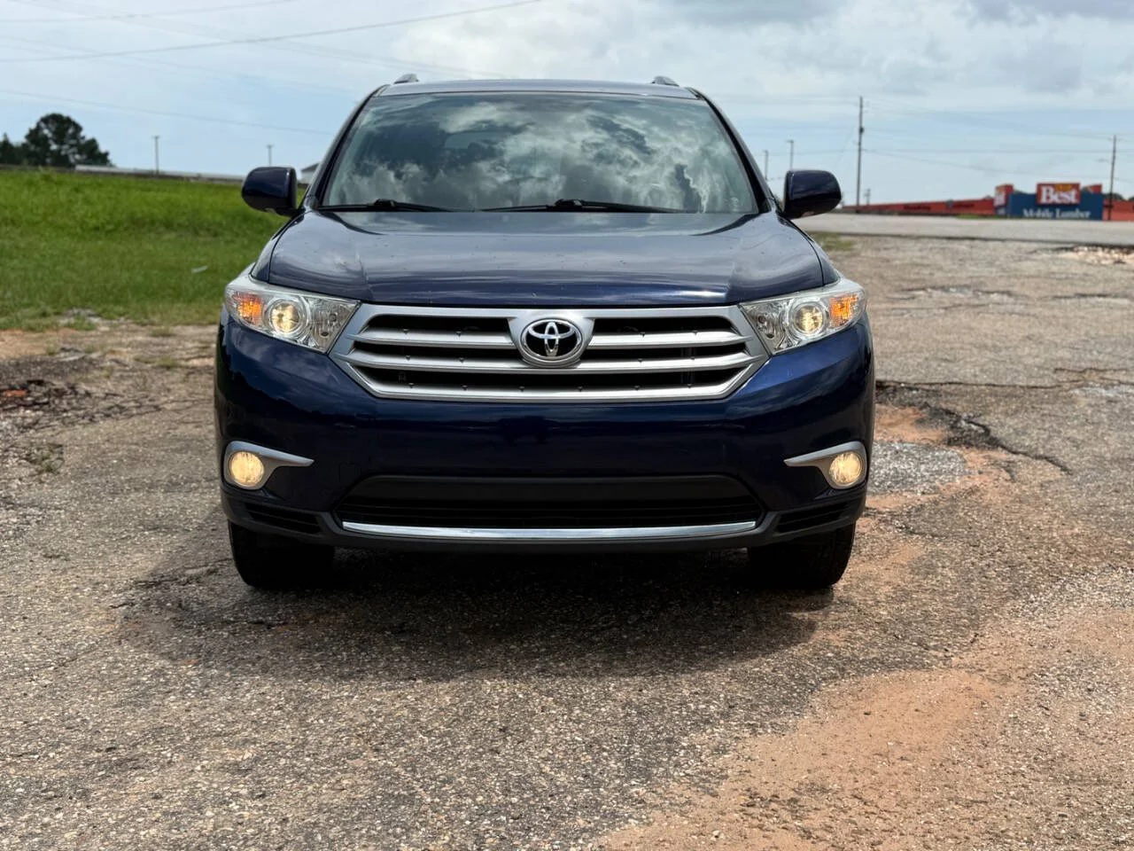 Used 2011 Blue Toyota Limited 4dr SUV image 8