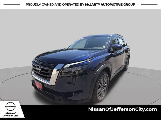 Used 2025 Blue Nissan SV image 8