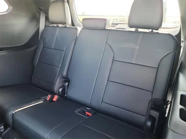 2026 GMC Acadia Elevation - Photo 16