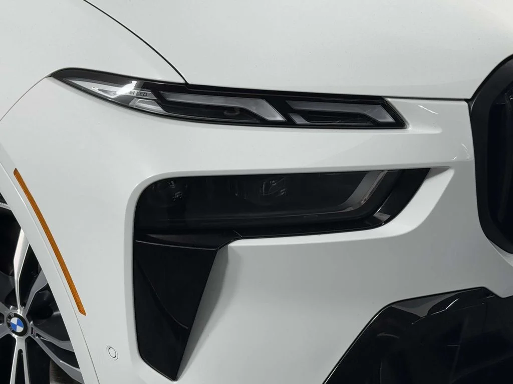 2025 BMW X7 M60i - Photo 14