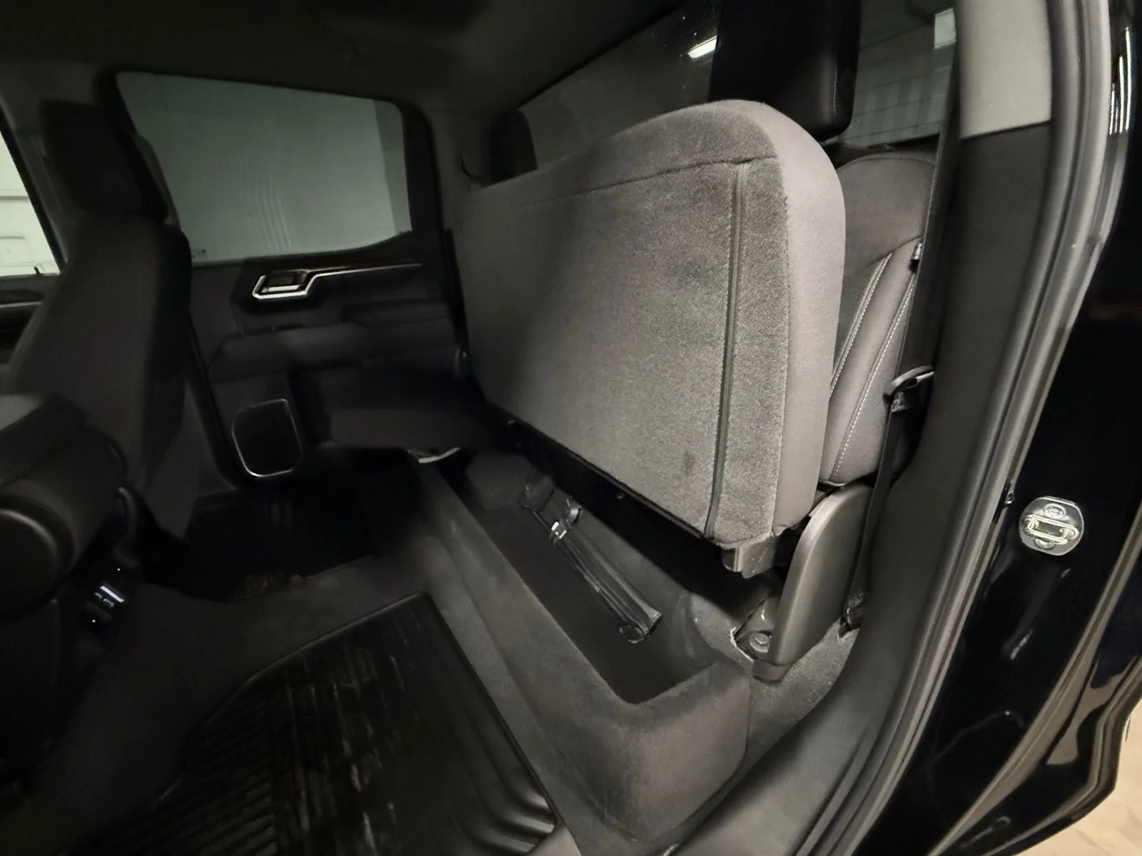 Used 2024 Black GMC Elevation image 22