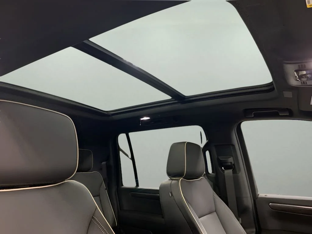 2026 Chevrolet Suburban Premier - Photo 17