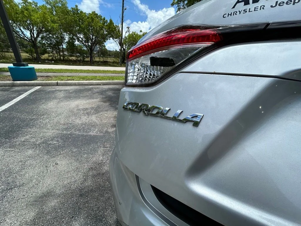 Certified Used 2022 Silver Toyota LE image 33
