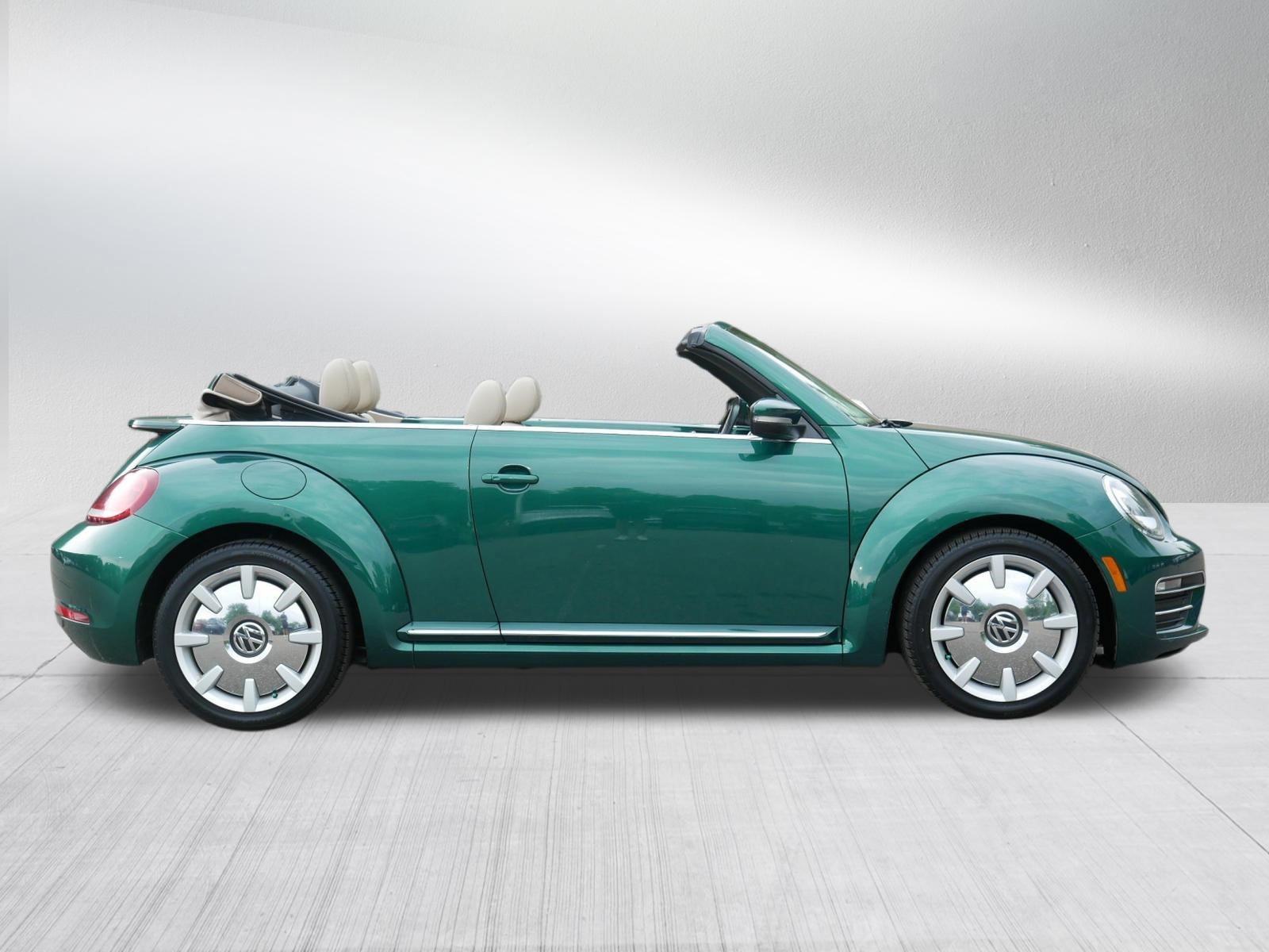 Used 2017 Bottle Green Metallic/Beige Roof Volkswagen 1.8T SEL image 8