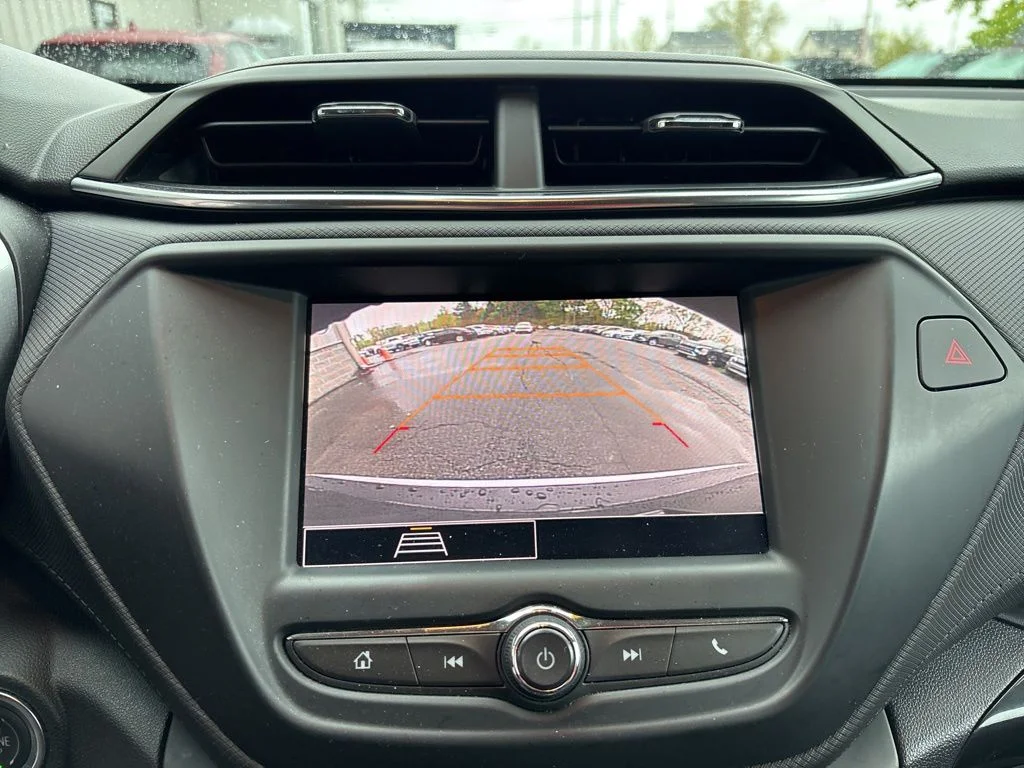Used 2021 Black Chevrolet LT image 25