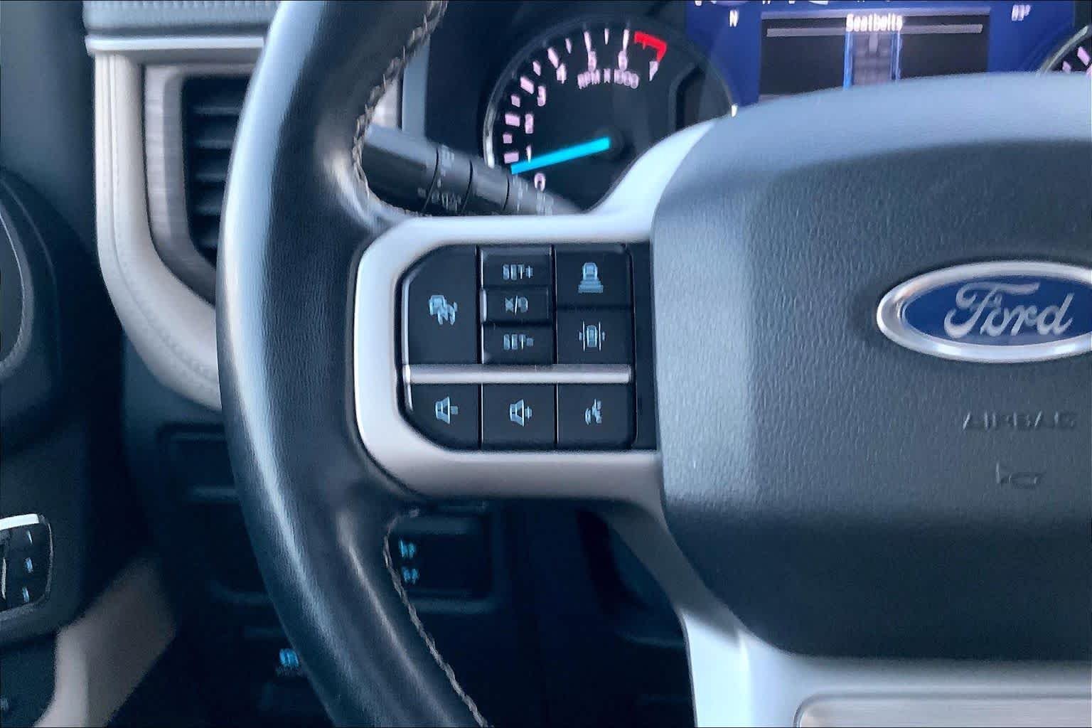 Used 2022 Oxford White Ford Limited image 24