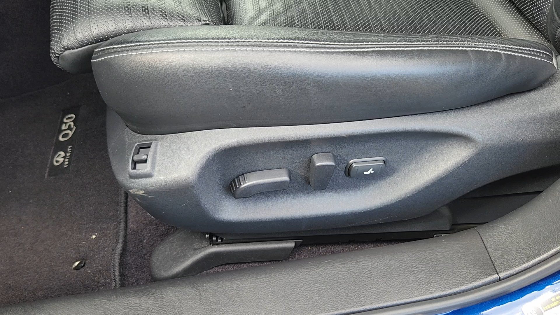 2016 INFINITI Q50 Red Sport - Photo 8
