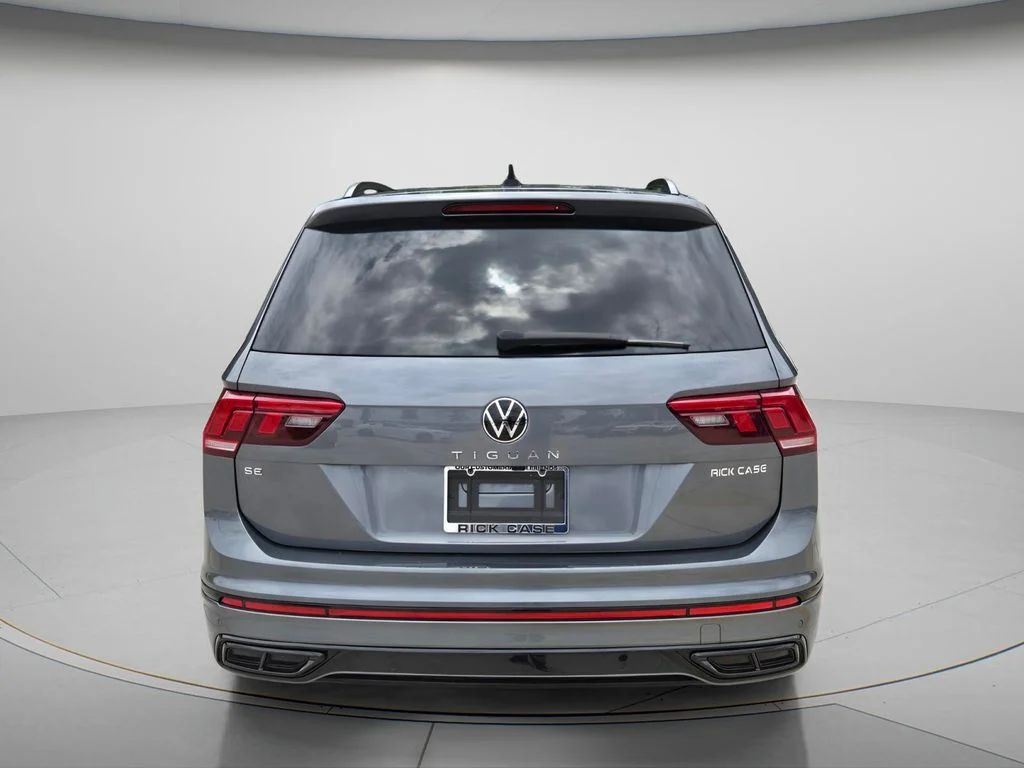 Certified Used 2023 Gray Volkswagen 2.0T SE R-Line Black image 7
