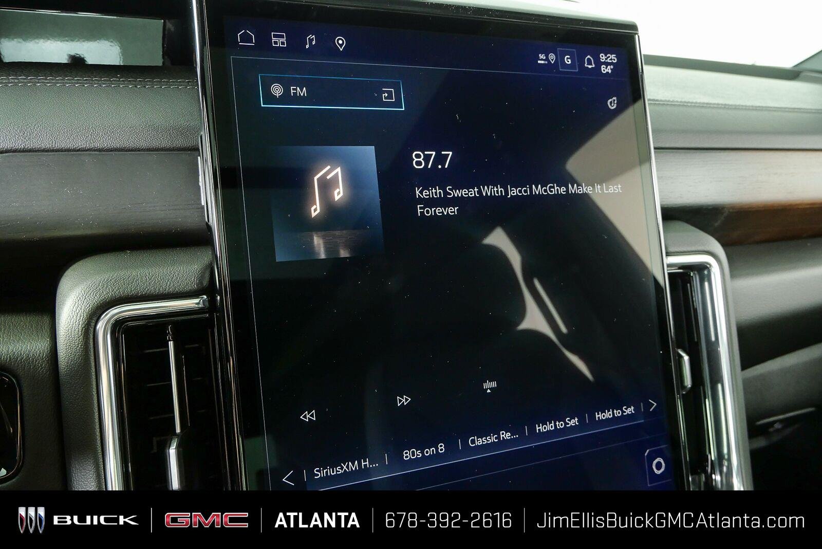 2027 GMC Yukon Denali - Photo 14