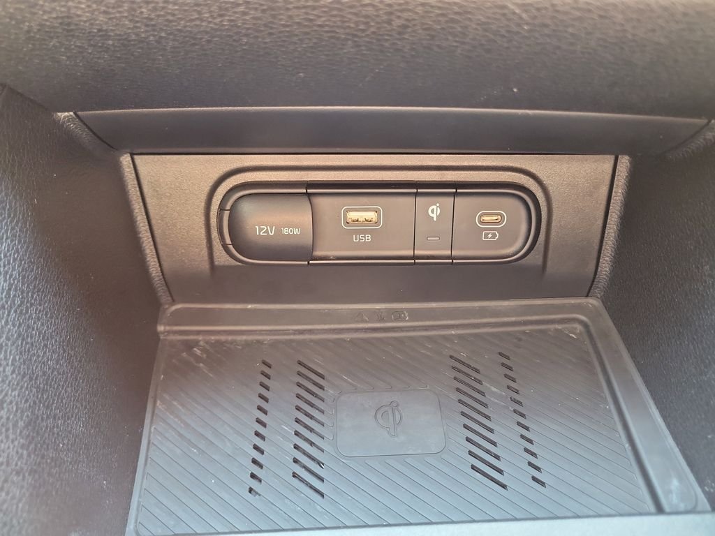 Used 2023 White Kia EX image 34