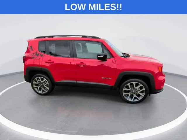 Used 2022 Red Jeep Limited image 9