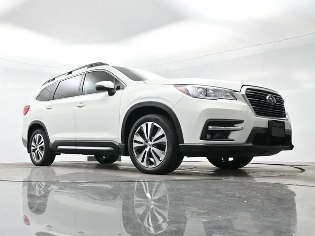 Used 2019 Crystal White Pea Subaru Limited image 26