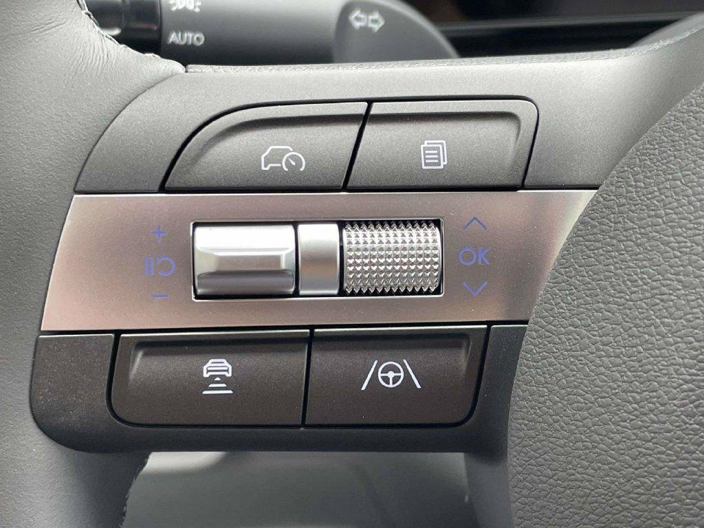 New 2027 Black Hyundai SEL Sport AWD image 19