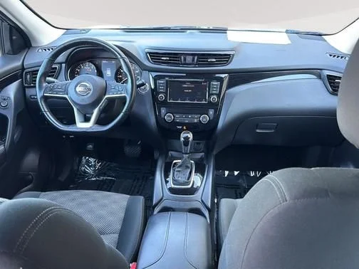 Used 2022 Gray Nissan SV image 10