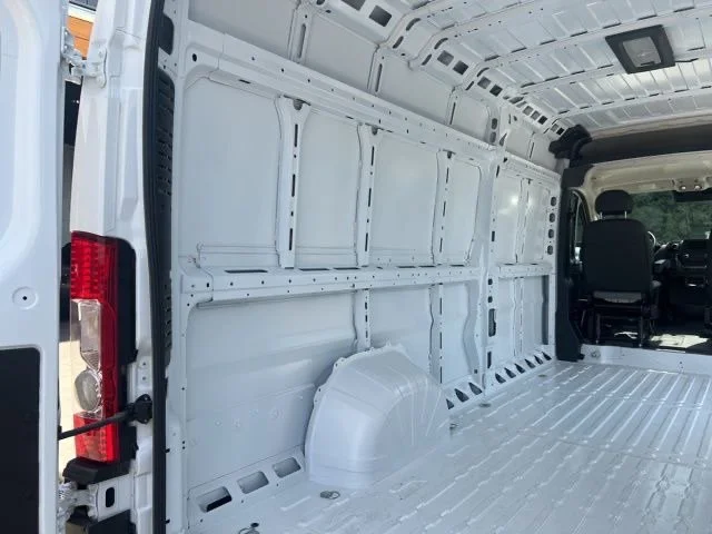 Used 2025 White Ram High Roof image 34