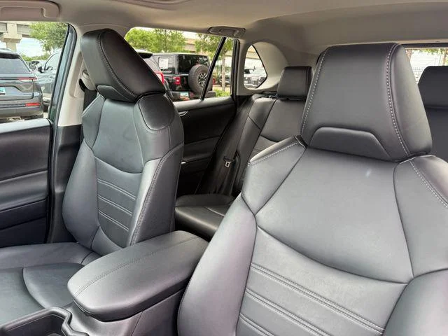 Certified Used 2024  Toyota XLE Premium image 41