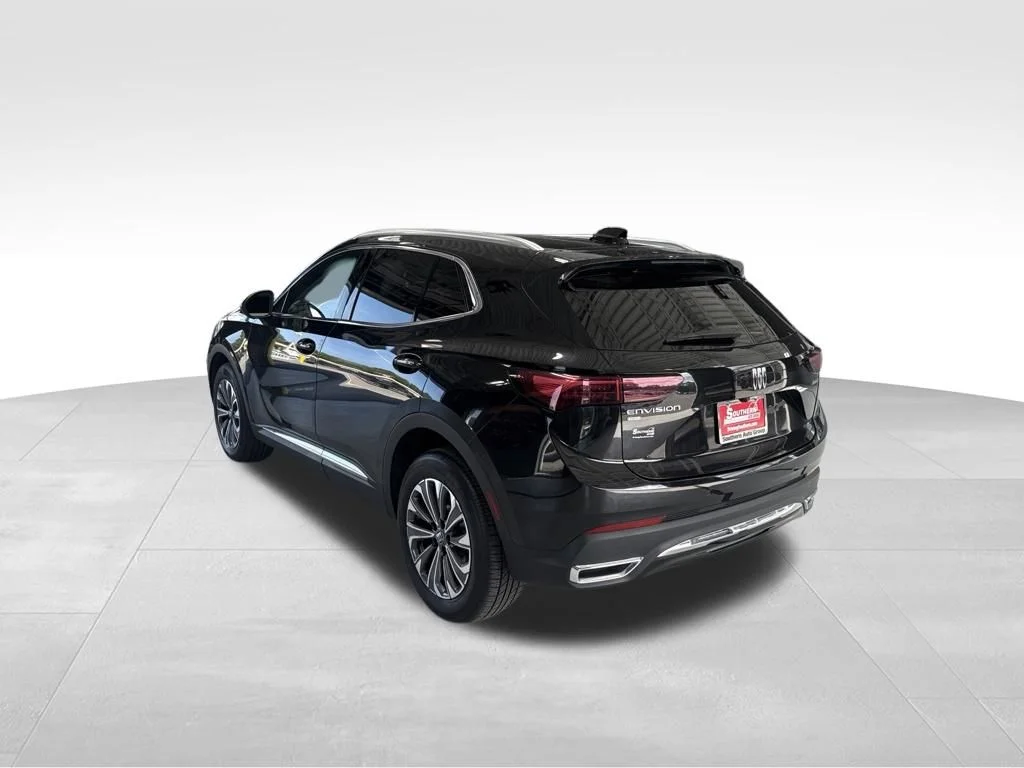 Used 2024 Black Buick Preferred image 3