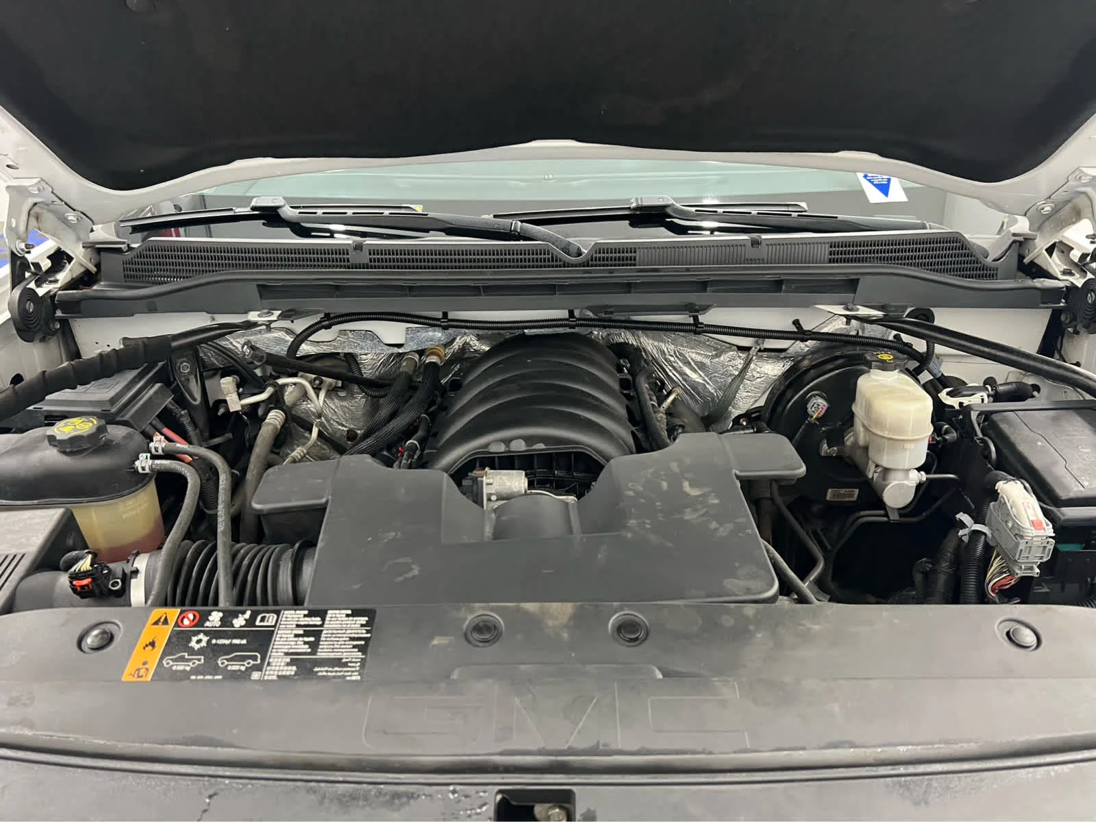 Used 2017 Summit White GMC SLT image 12