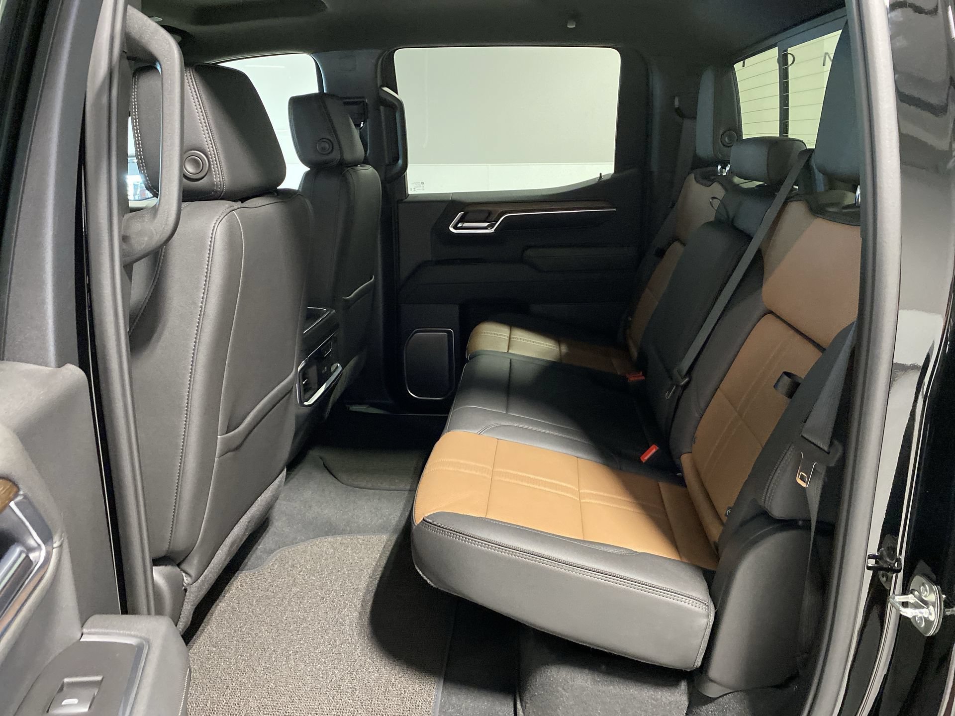 2026 Chevrolet Silverado 1500 High Country - Photo 24
