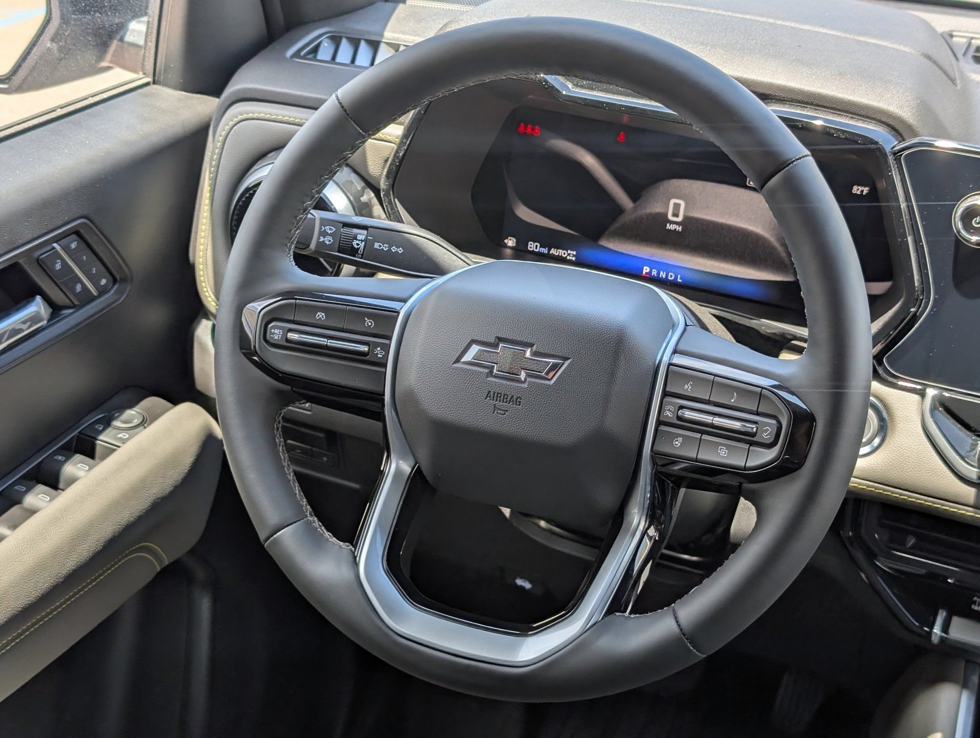 2026 Chevrolet Colorado ZR2 - Photo 16