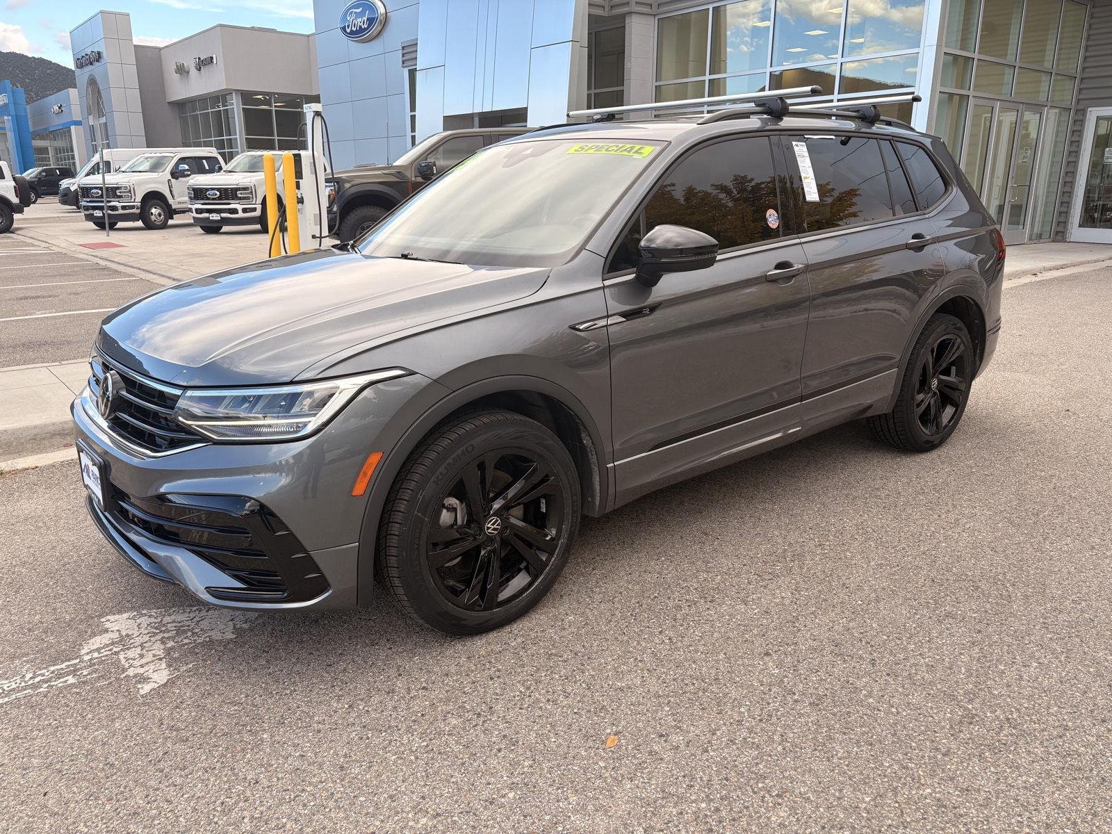 2023 Volkswagen Tiguan SE R-LINE BLACK