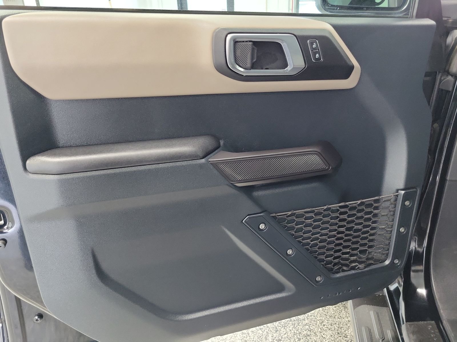 Certified Used 2024 Black Ford Wildtrak image 6
