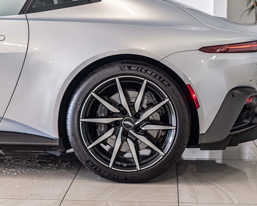 Used 2020 Silver Aston Martin Base image 7