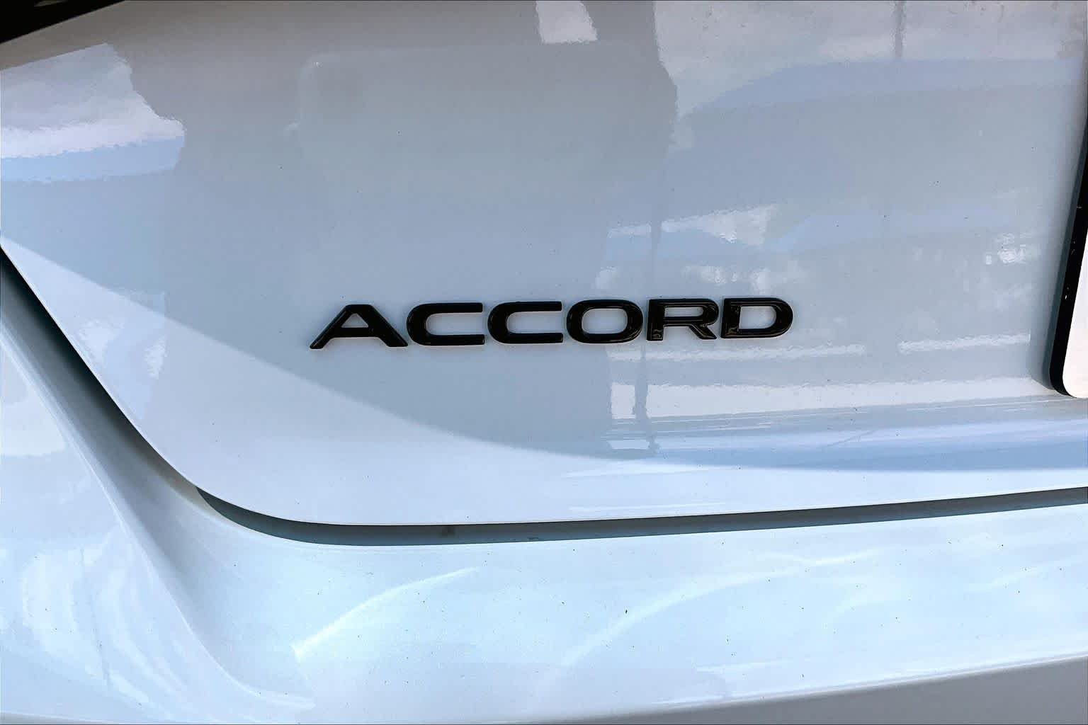 New 2026 Platinum White Pearl Honda Sport Hybrid image 15