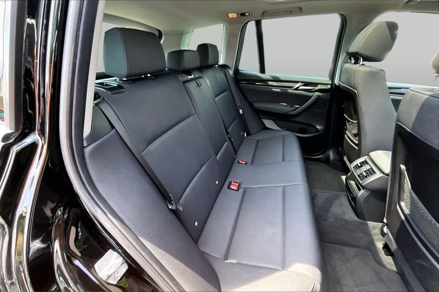 Used 2017 Jet Black BMW sDrive28i image 19