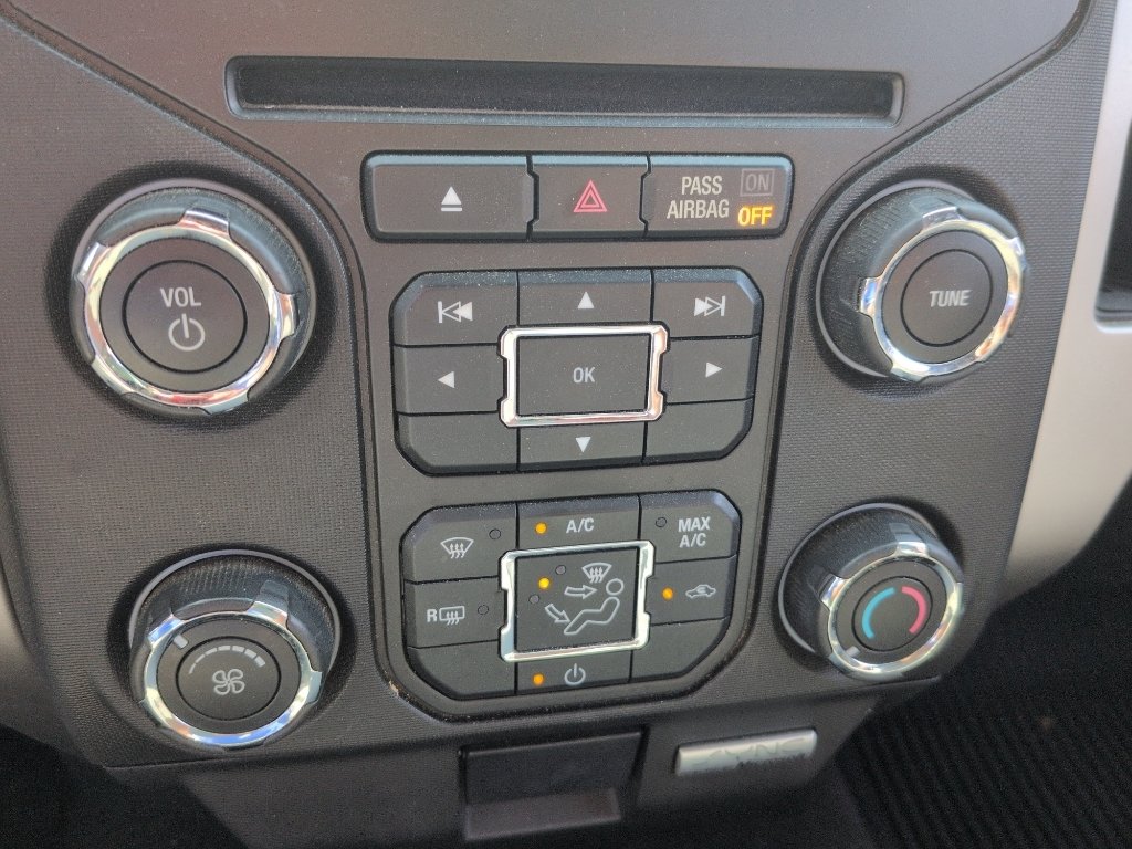 Used 2014 RACE RED Ford XLT image 16