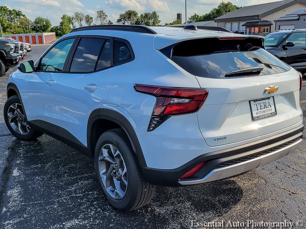 2026 Chevrolet Trax LT - Photo 7