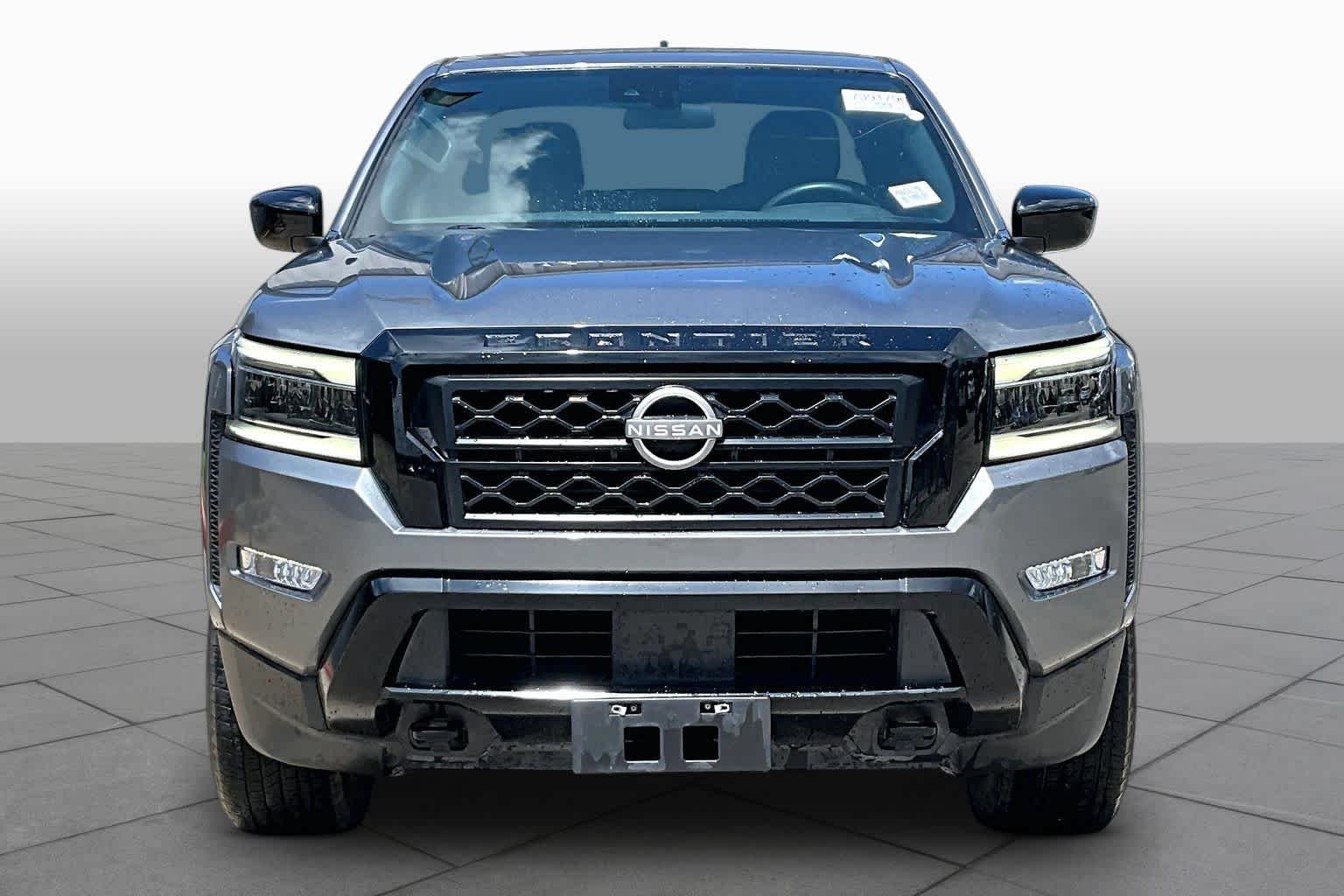 Used 2023 Gun Metallic Nissan SV image 4