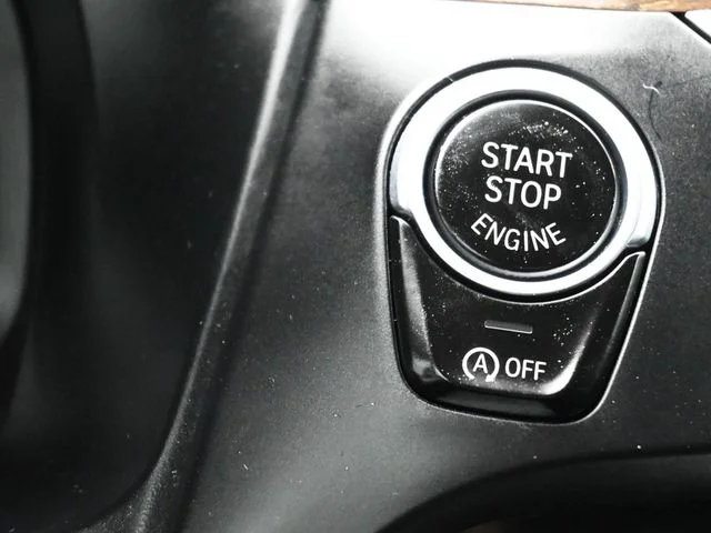 Used 2019 Black BMW sDrive30i image 23