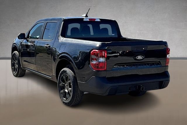 New 2025 Shadow Black Ford XLT image 3