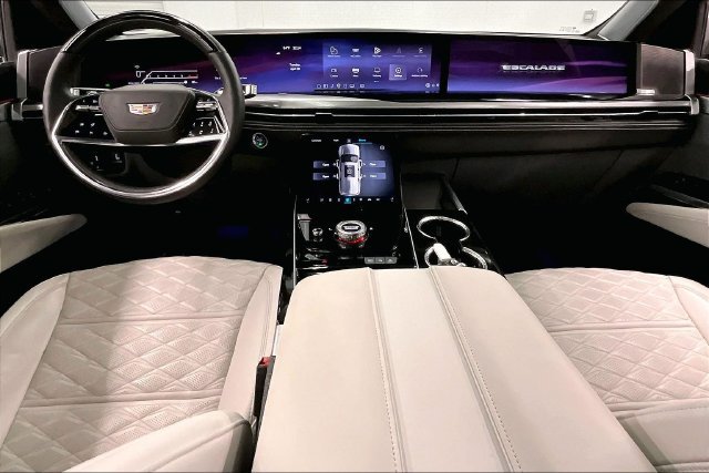 Used 2025 Black Raven Cadillac Sport Platinum image 19