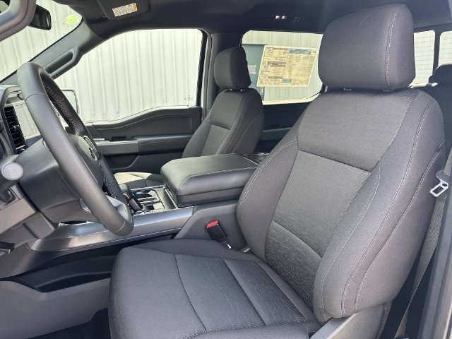 New 2026 Oxford White Ford XLT image 22