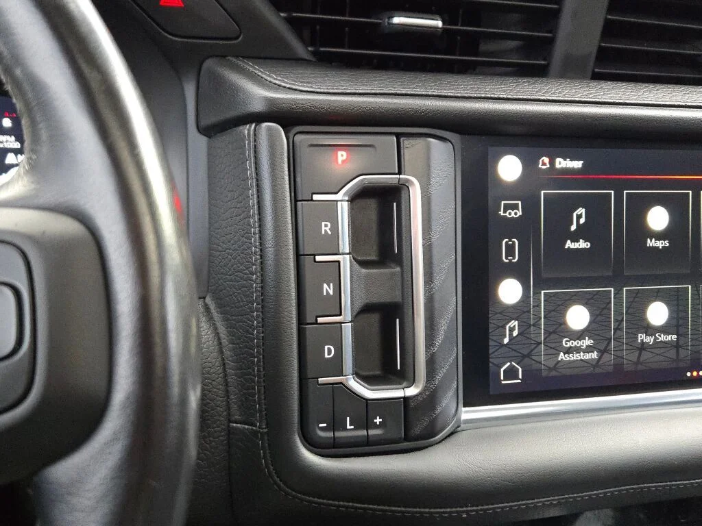 Used 2022  GMC Denali image 29