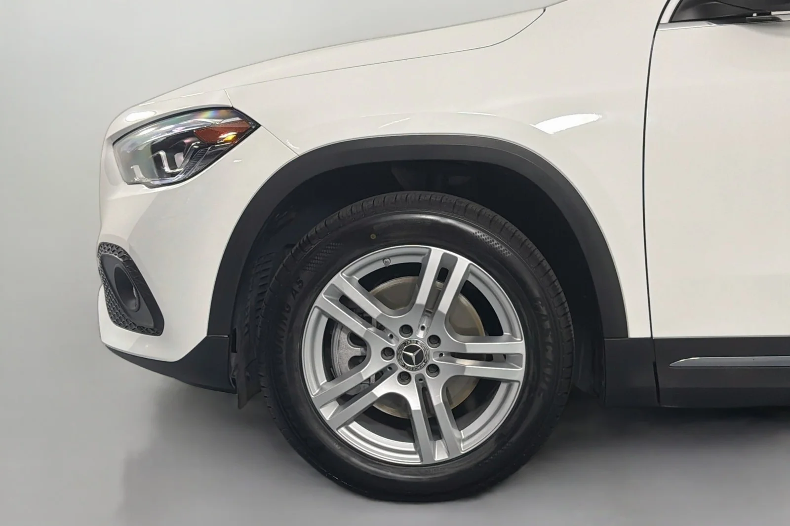 Used 2023 Polar White Mercedes-Benz 250 image 9
